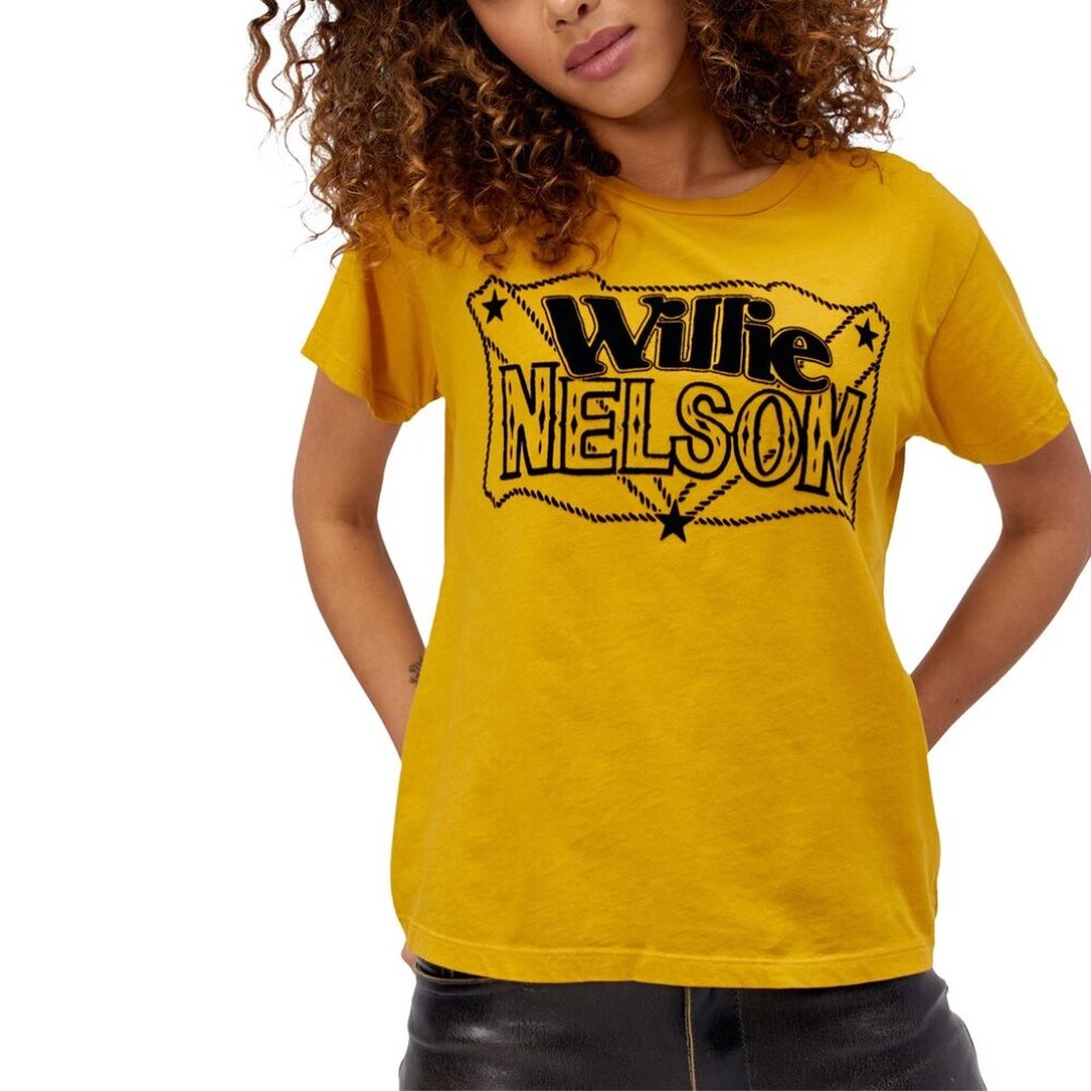 Willie Nelson Daydreamer Women's Graphic T-Shirt - Gold